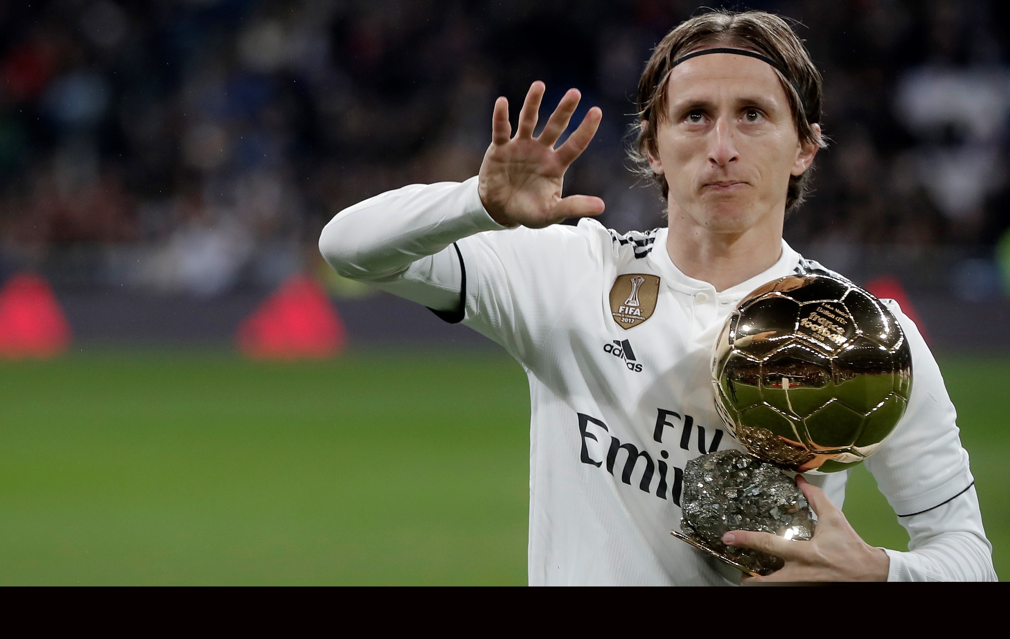 梅西是否比你更强？C罗：我不同意，我不想谦虚