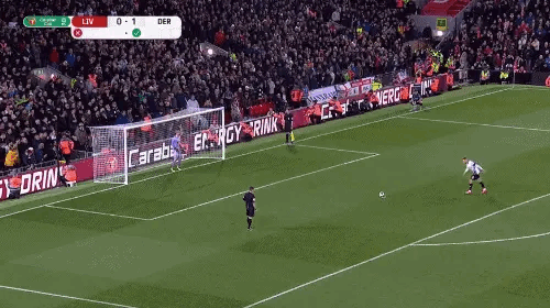 足球国足替补席贡献大，两人替补破门